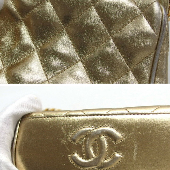CHANEL Gold Shoulder Bag - Picture 6 of 10